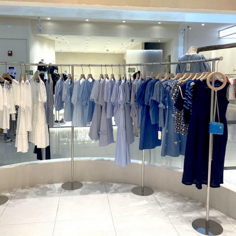 Half-Round Curved Floor Island Display Rack